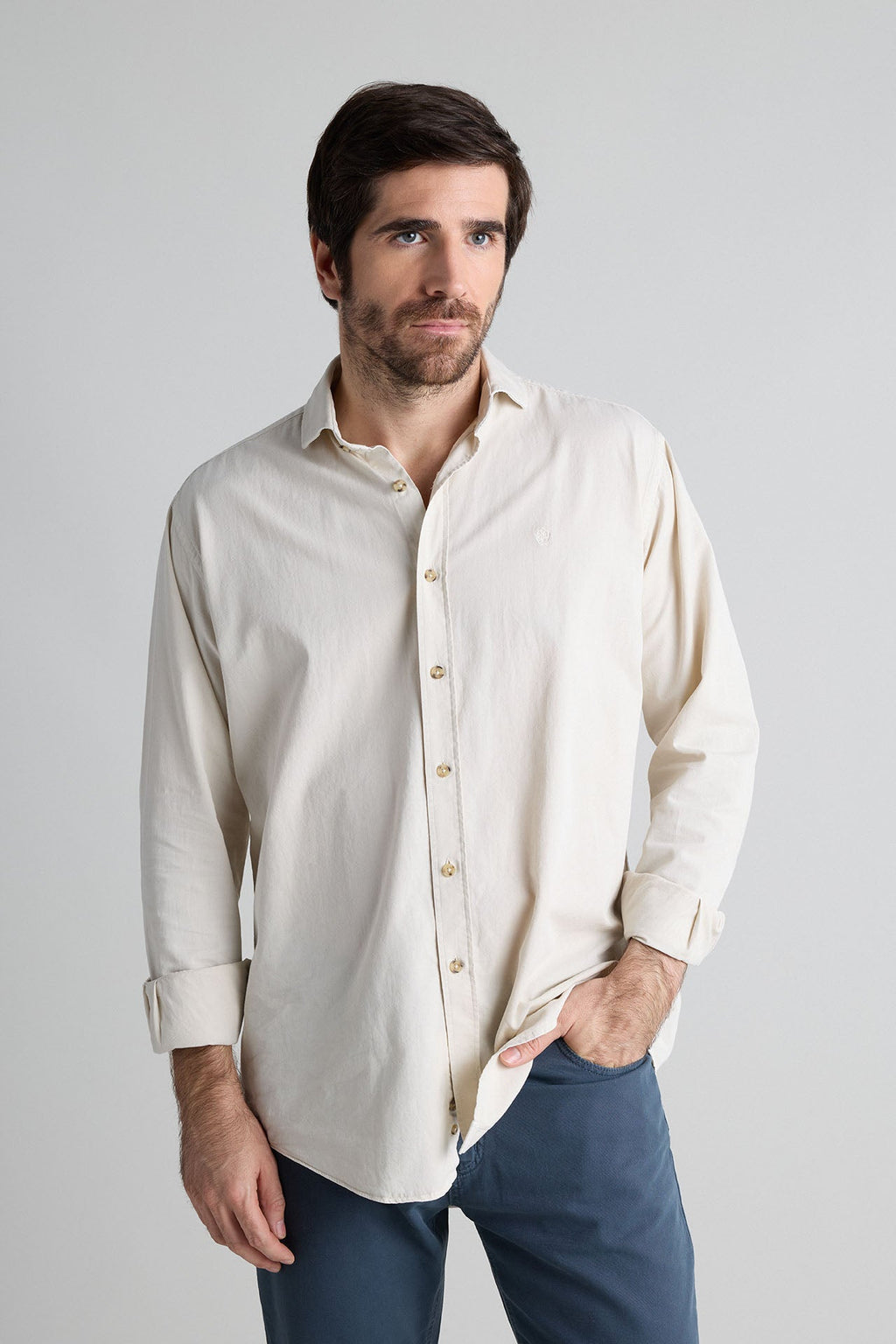 Camisa Sarga Algodón Hueso Marfil Botón Cuerno