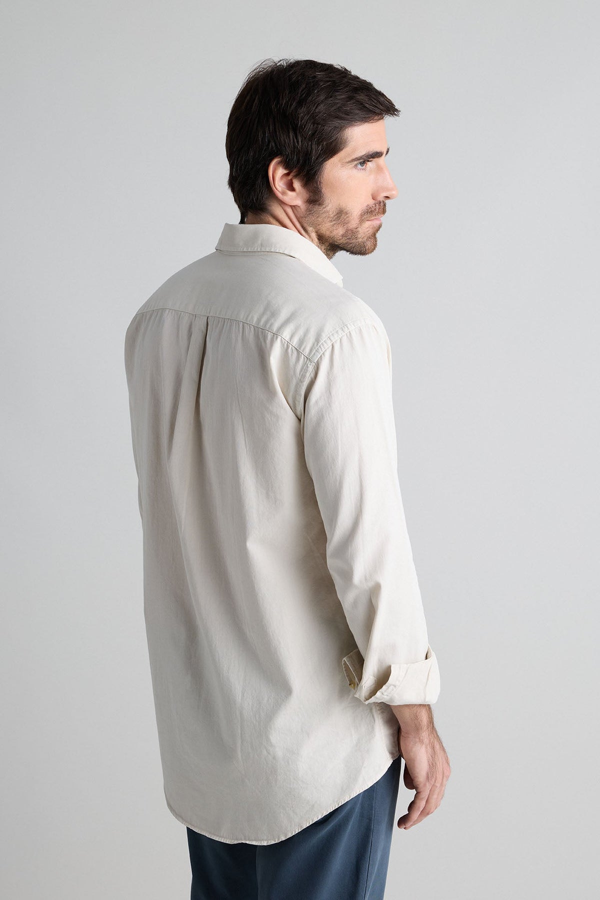 Camisa Sarga Algodón Hueso Marfil Botón Cuerno