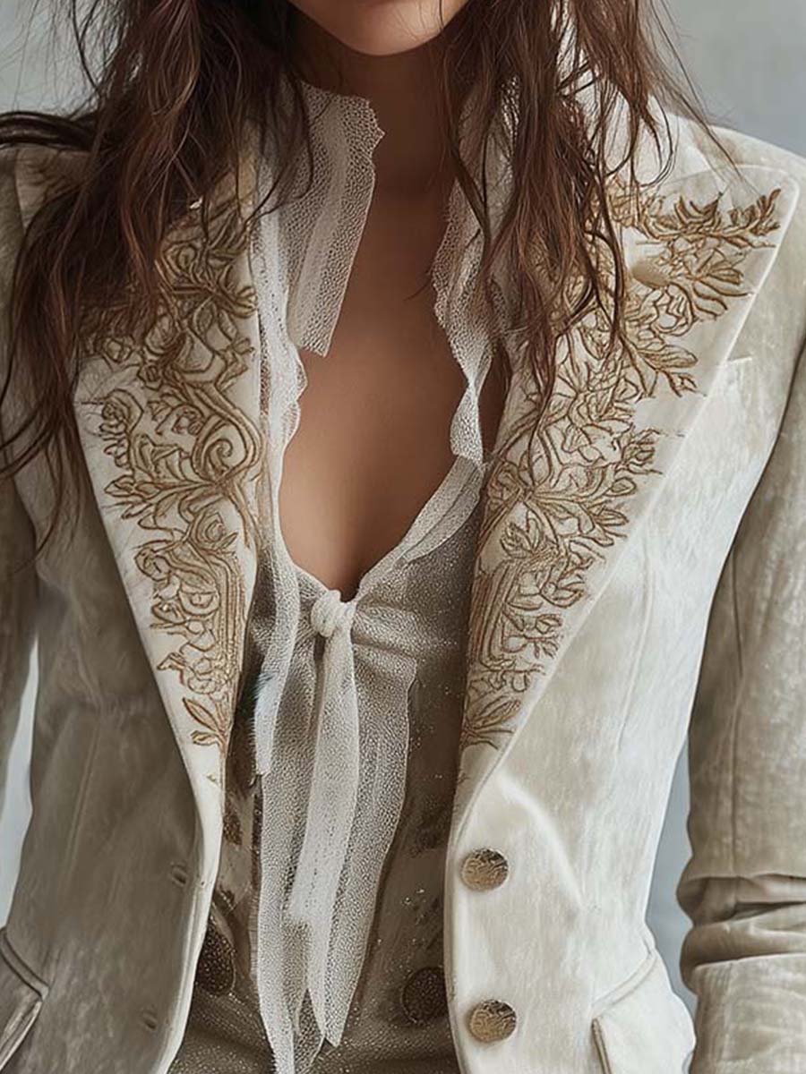 Blazer sastre de mujer color marfil bordado