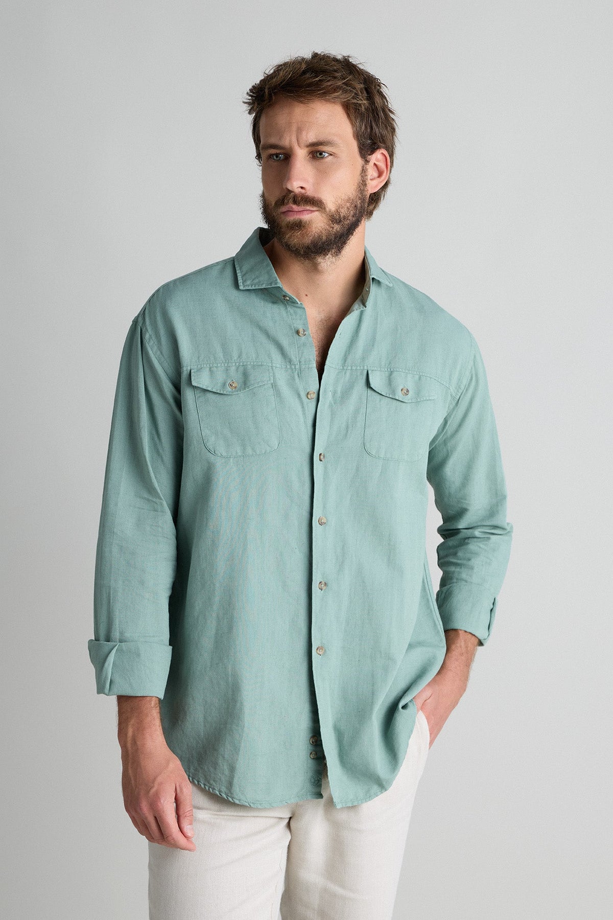 Camisa Lino Algodón 2 Bolsillos con Costura Verde Medio