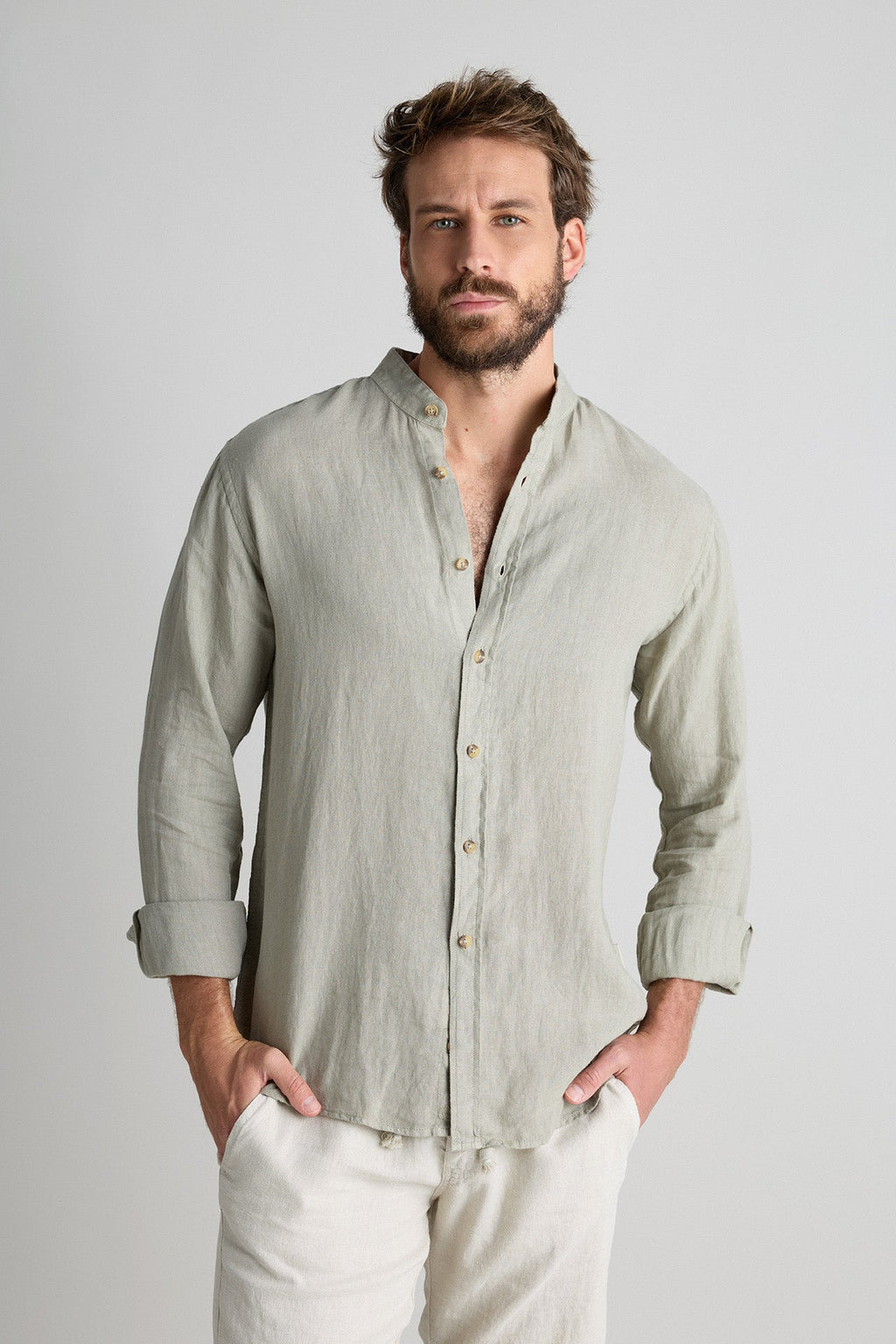 Camisa Lino Cuello Mao Verde Seco Botones Cuerno
