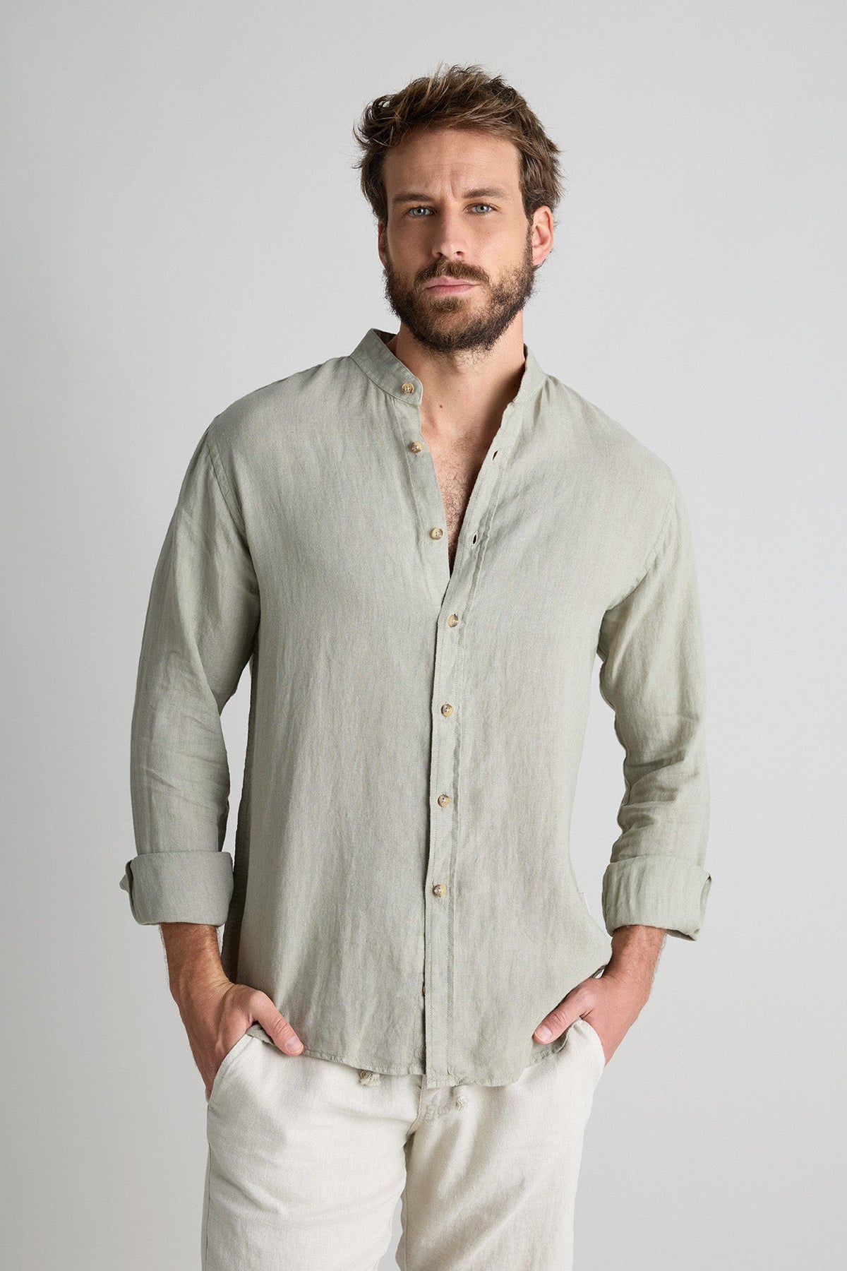 Camisa Lino Cuello Mao Verde Seco Botones Cuerno
