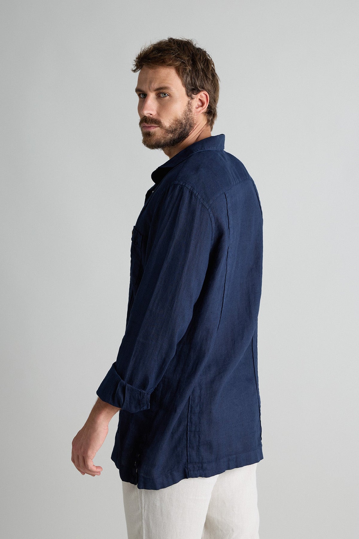 Guayabera Azul Marino 100% Lino con Botones Cuerno