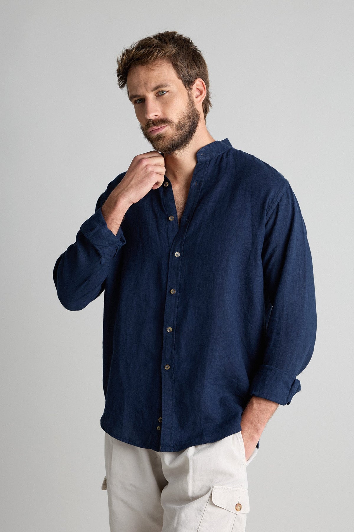 Camisa Lino Cuello Mao Marino Botones Cuerno