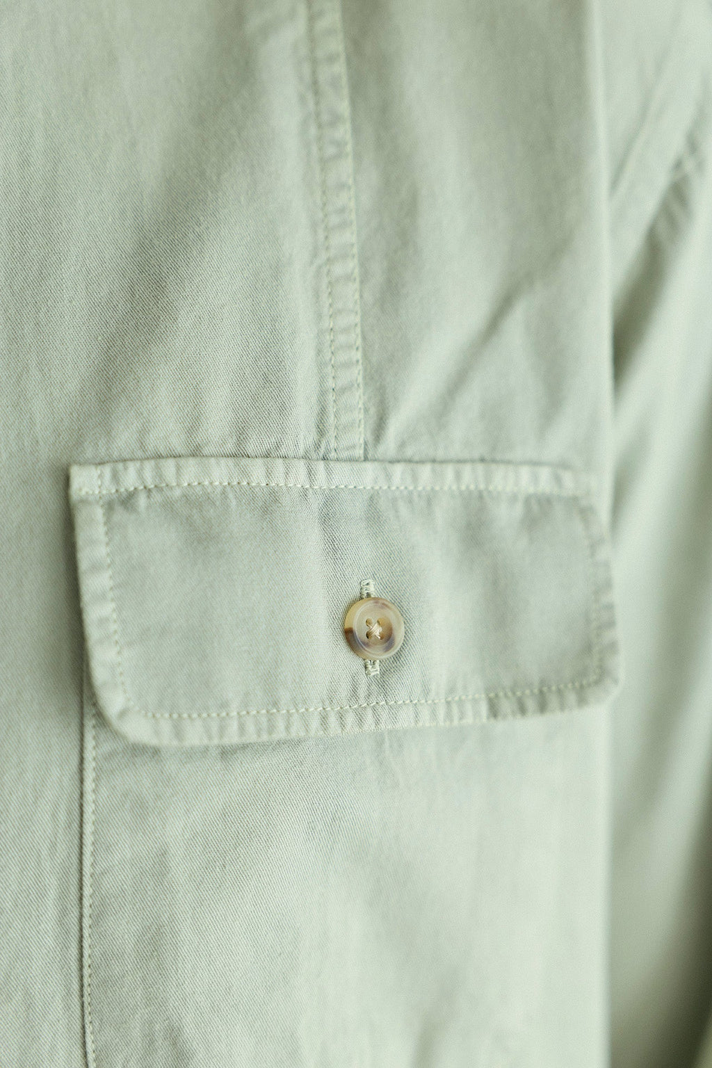 Camisa Algodón 2 Bolsillos Pecho Verde Laurel Costura Vertical
