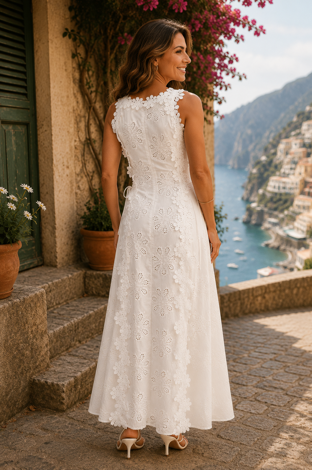 Della | Elegante vestido largo bordado